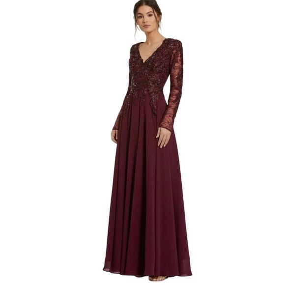 Mac Duggal Embellished Illusion V Neck Long Sleeve Gown NWT Size 18 - Picture 1 of 9